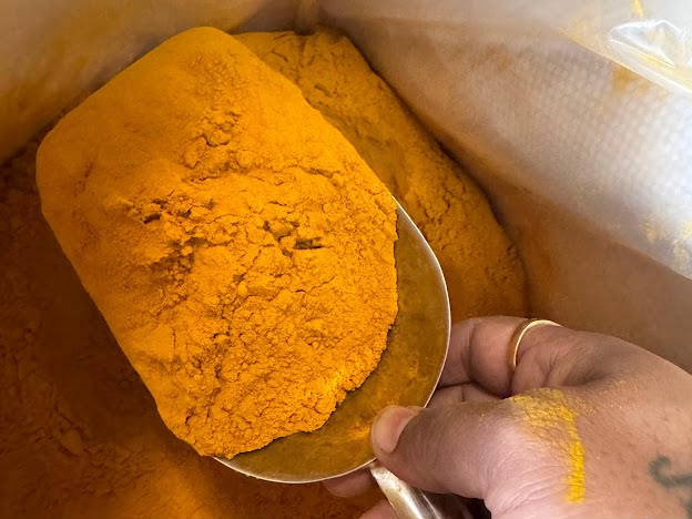All varieties of Turmeric Finger or Turmeric Powder